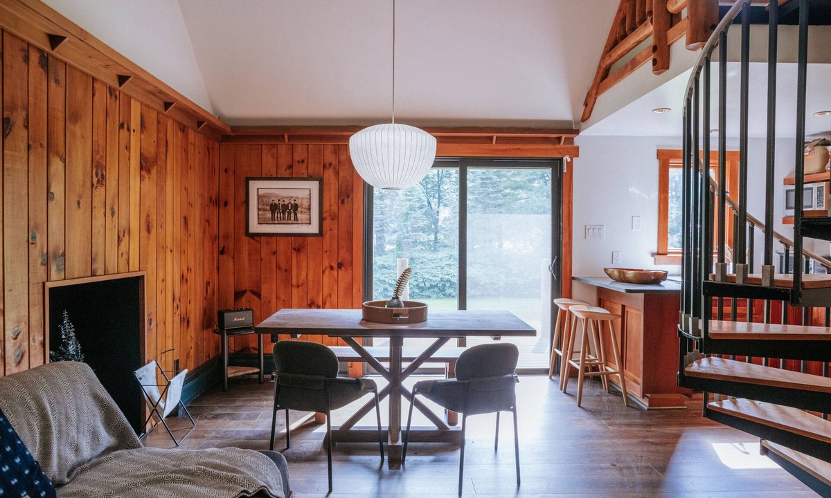 Mount Tremper Hotel | The Leeway