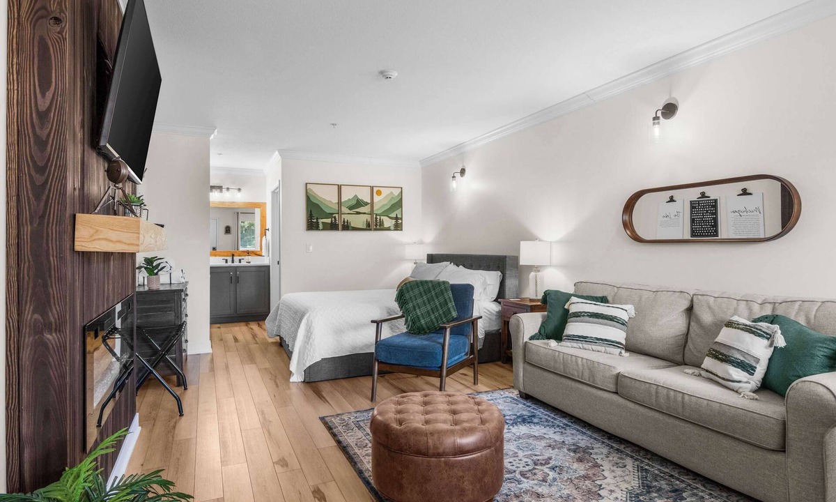 Bellaire Condo | The Legend, Shanty Creek ski & golf, pool