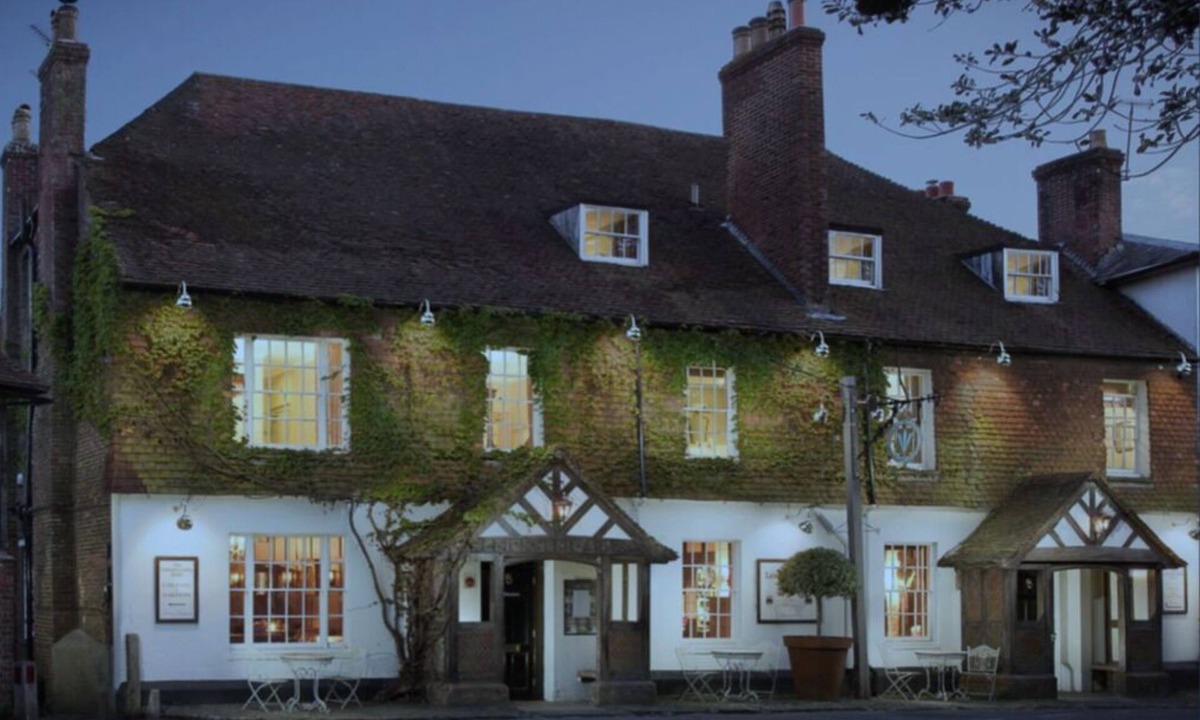 Chiddingstone Hoath Hotel | The Leicester Arms