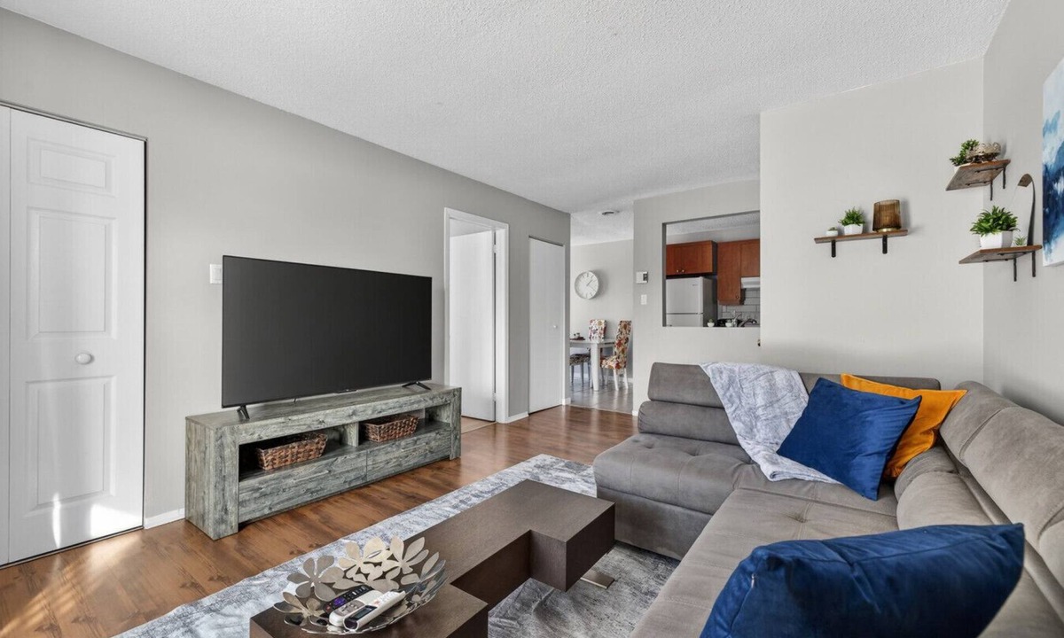Downtown Gatineau House | The Lemaire Square 3 Bedrooms House