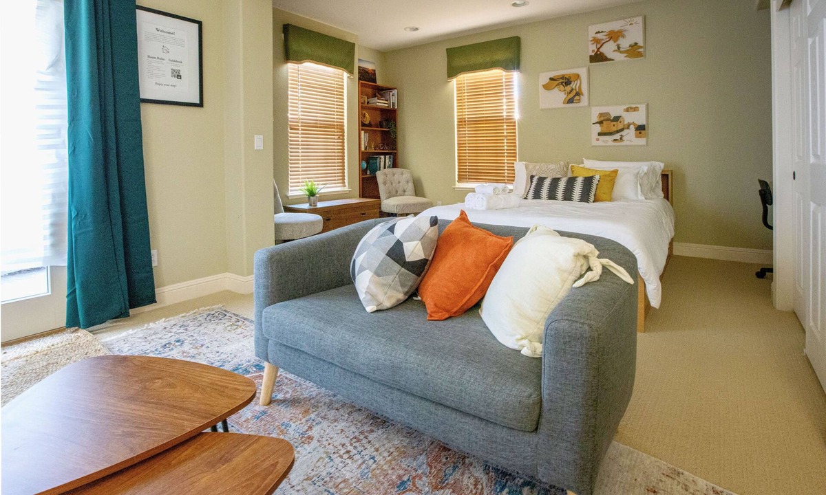 Dublin House | The Library