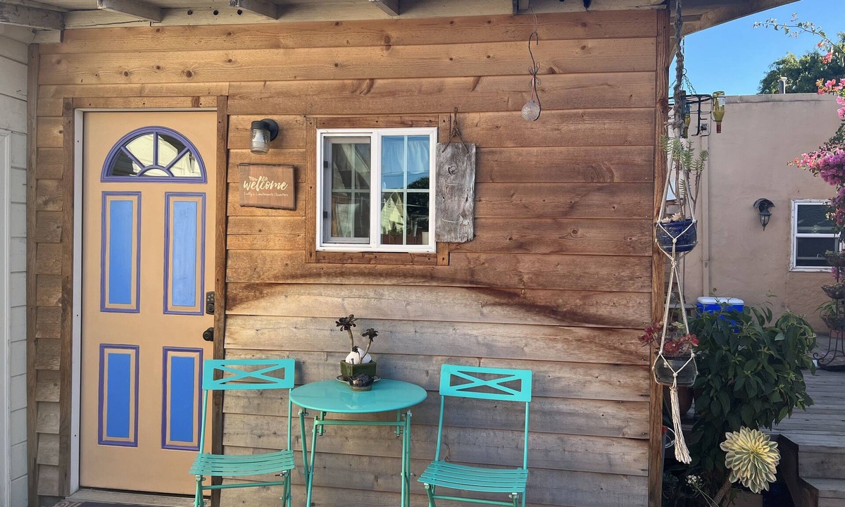 Salinas House | The Lieutenants Quarters