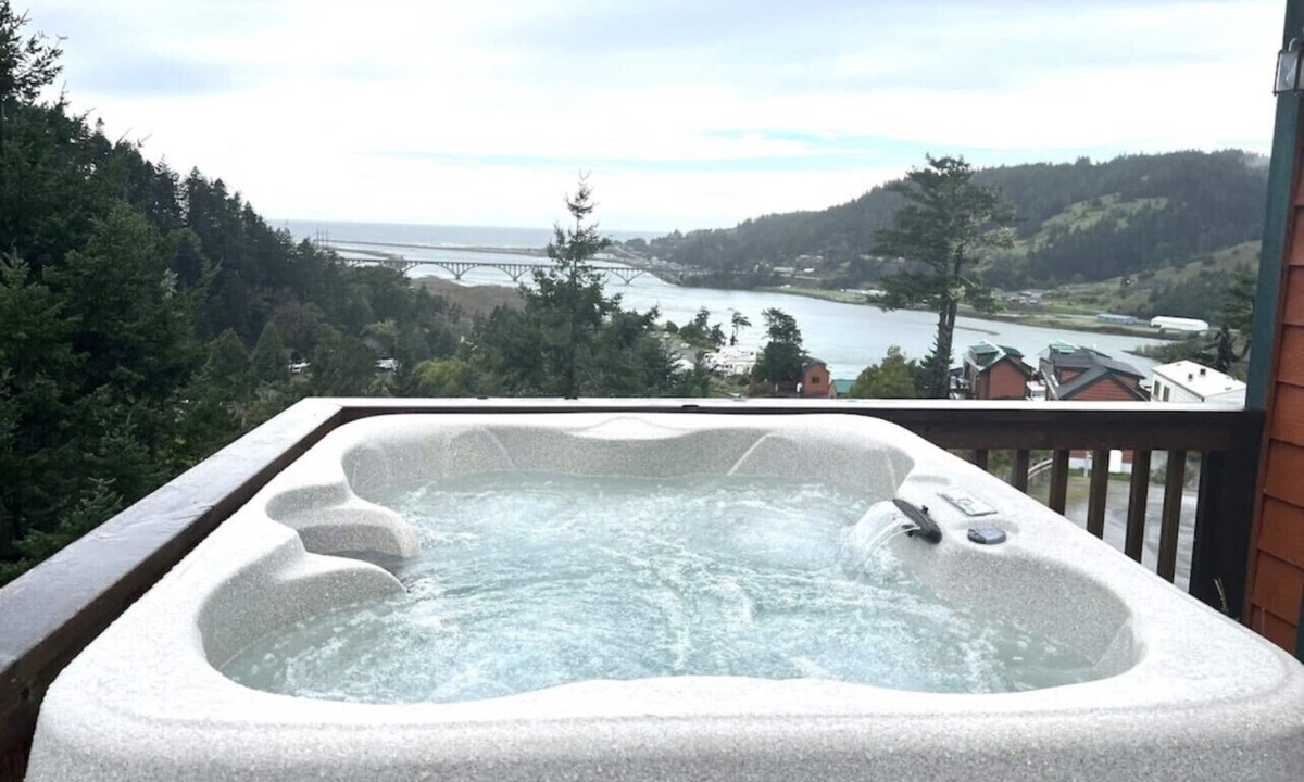 Gold Beach Cabin | The Lighthouse Cabin #60