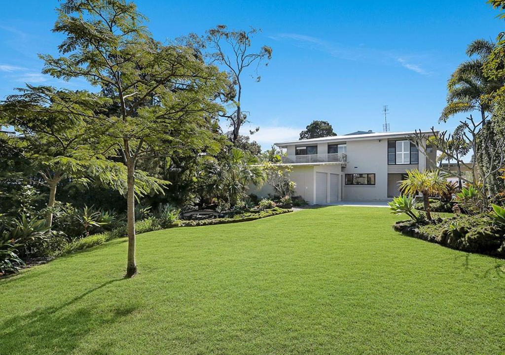 Noosa Heads House | The Lighthouse, Noosa Hill