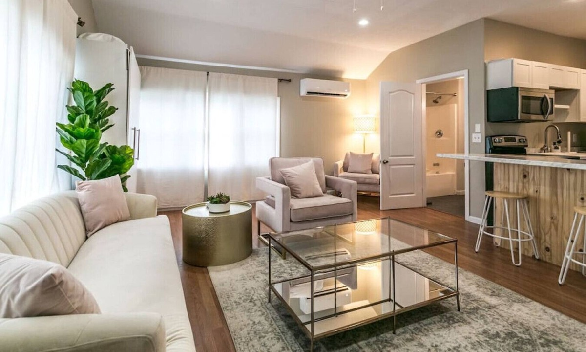 Sylvan Beach Apartment | The Lilly Pad Charming 1BR Walk to Sylvan Beach