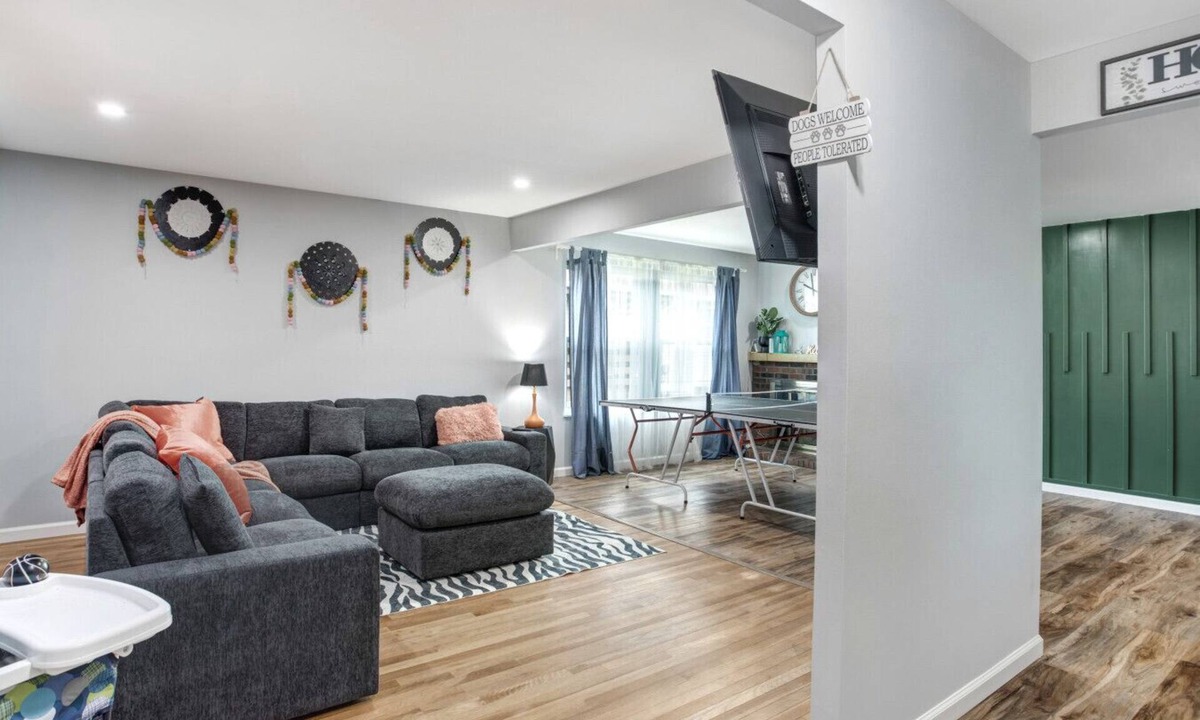 Maryland Heights Apartment | The Lilly Pad House - Doddridge