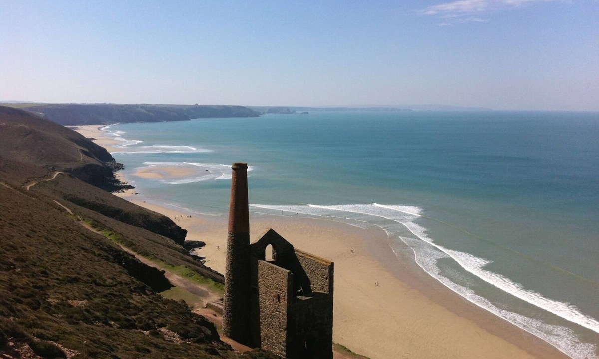 Carnbrea House | The Lily Pad