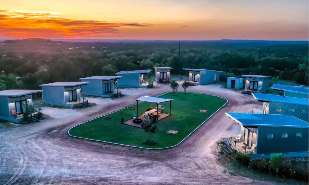 Dripping Springs Resort | The Liney Moon