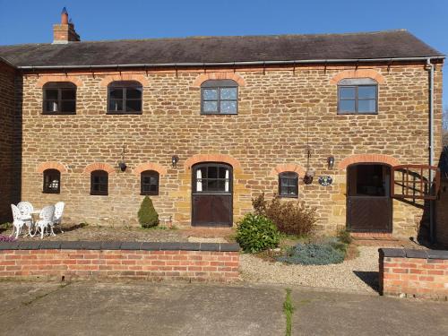 Crick House | The Little Barn