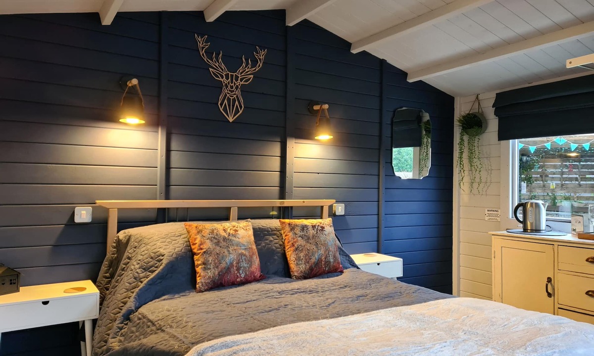 York Cabin | The Little Hide - Cabin