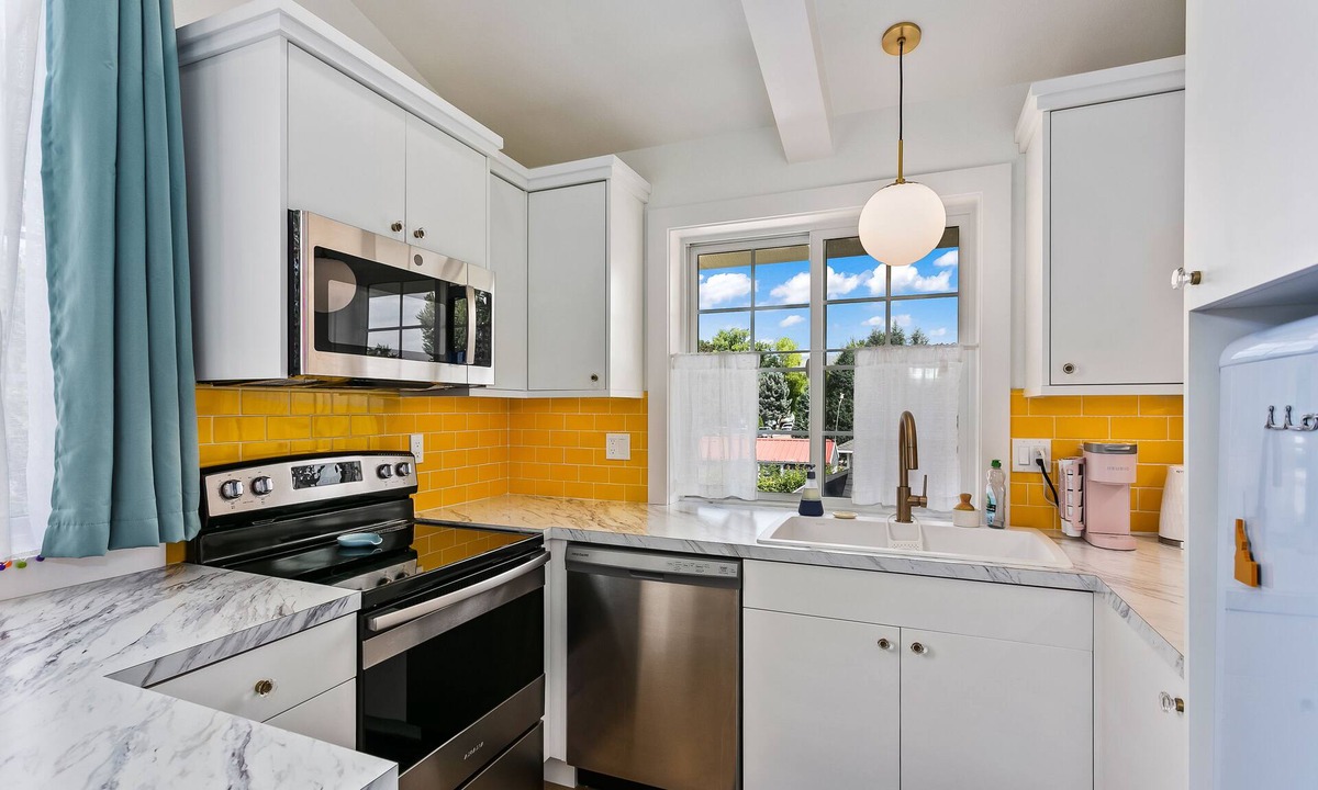 Sunset House | The Local's Scoop