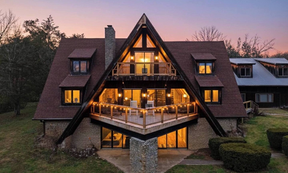 Nicholasville House | The Lodge A-Frame Getaway