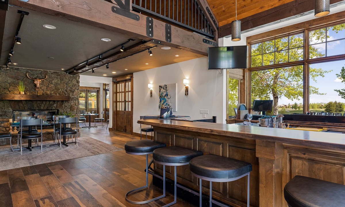 Victor Hotel | The Lodge at Bronze Buffalo Ranch