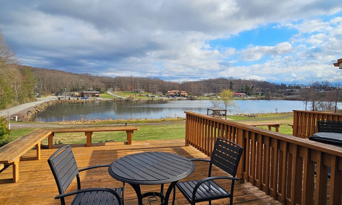 Chalk Hill Hotel | The Lodge at Chalk Hill