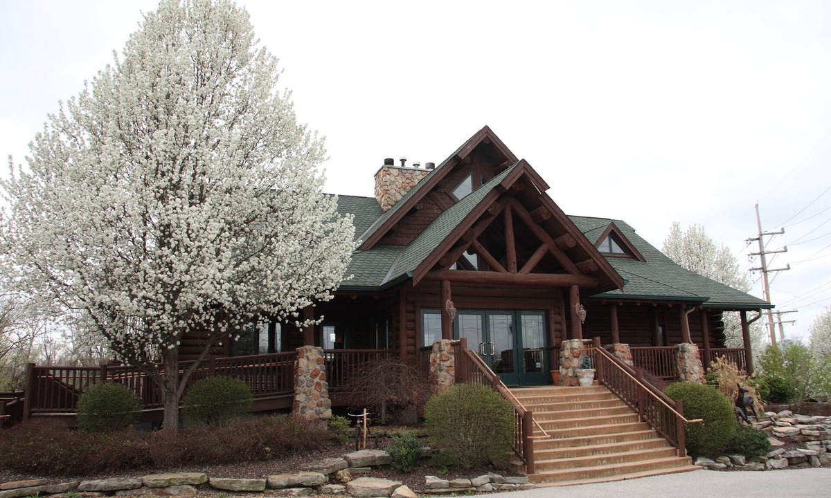 Lemay Bed & Breakfast | The Lodge at Grant's Trail