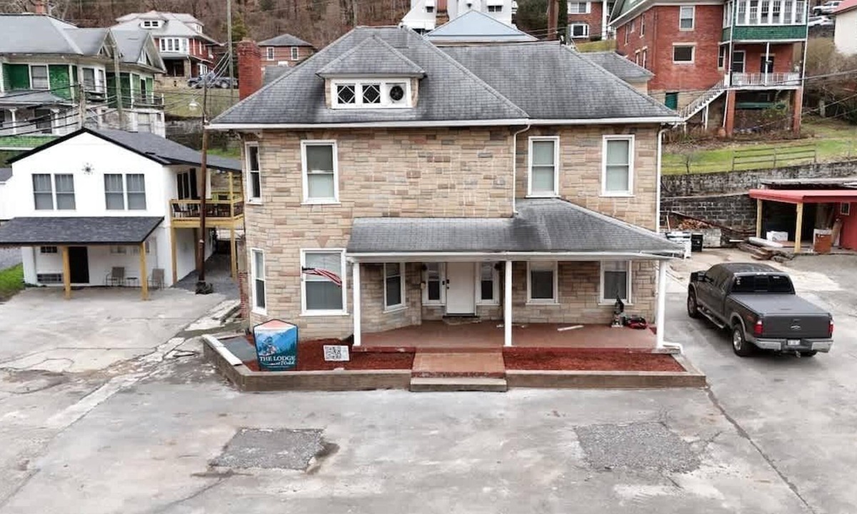 Welch House | The Lodge at Welch