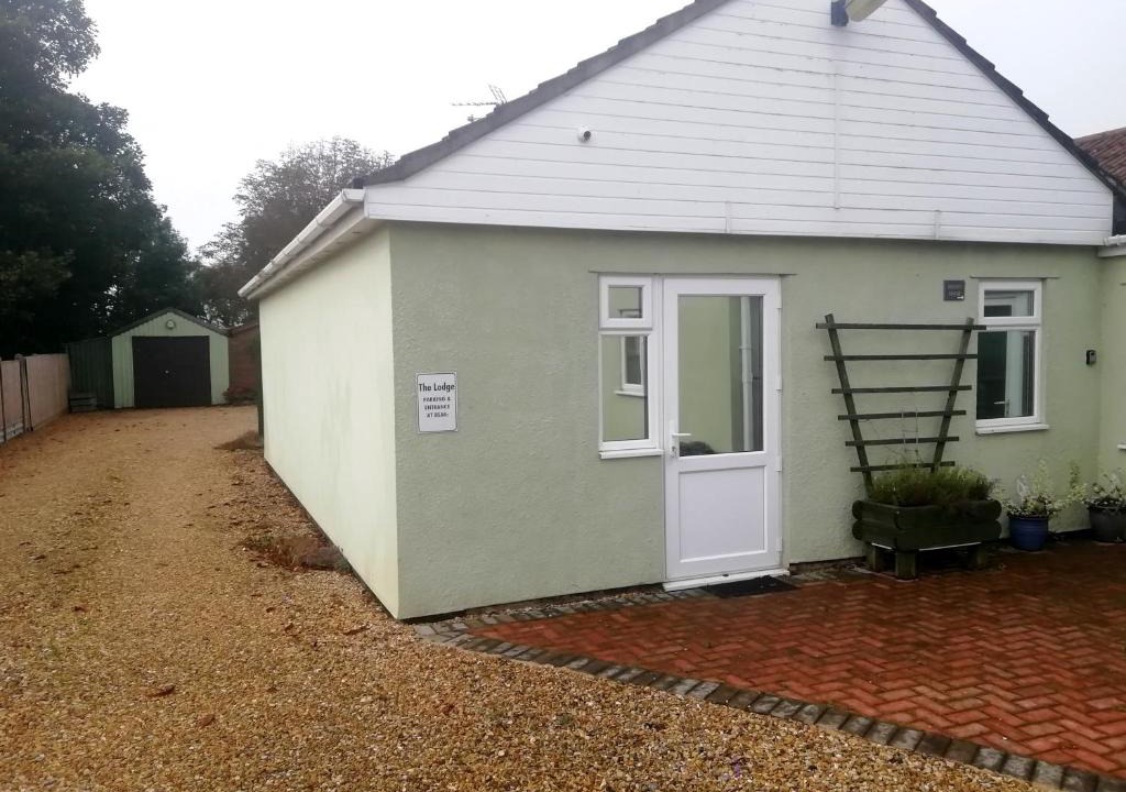 Newborough House | The Lodge @ Fen-Acre