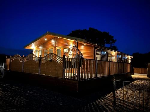 Congleton House | The Lodge