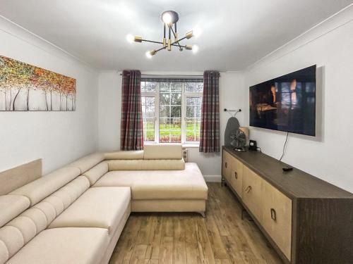 Norwood Hill House | The Lodge