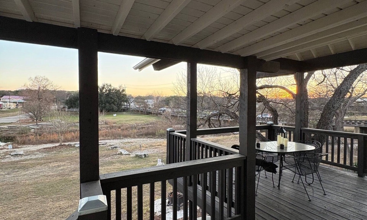 Salado House | The Lodge on Salado Creek includes golf cart