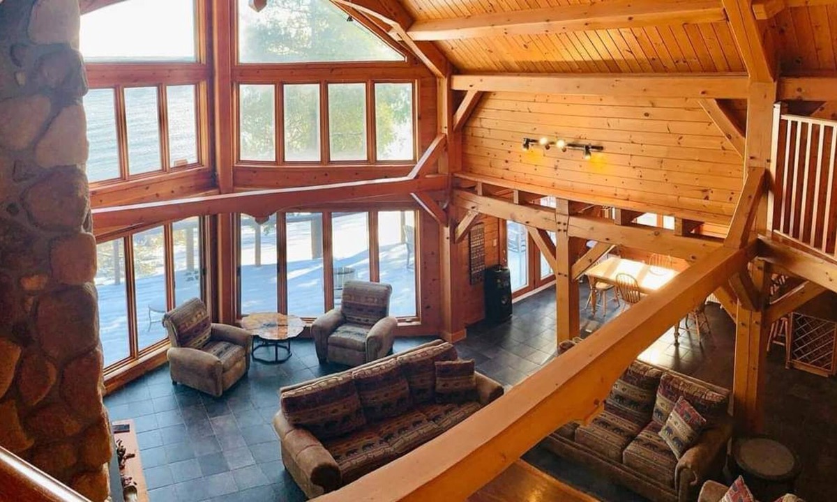 Kagawong House | The Lodge on Serendipity