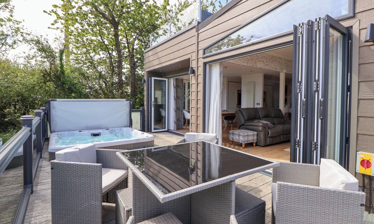 Holywell Cottage | The Lodge @ Racecourse House