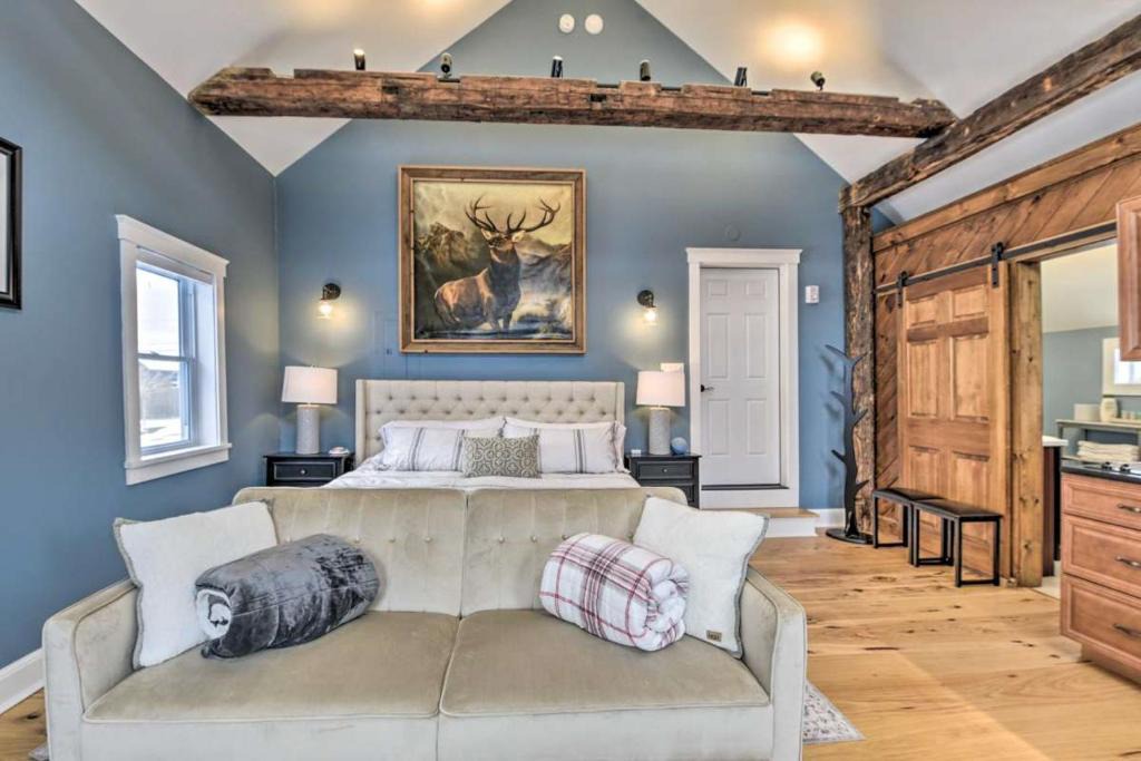 Waterbury Center Hotel | The Lodge - Suite #3