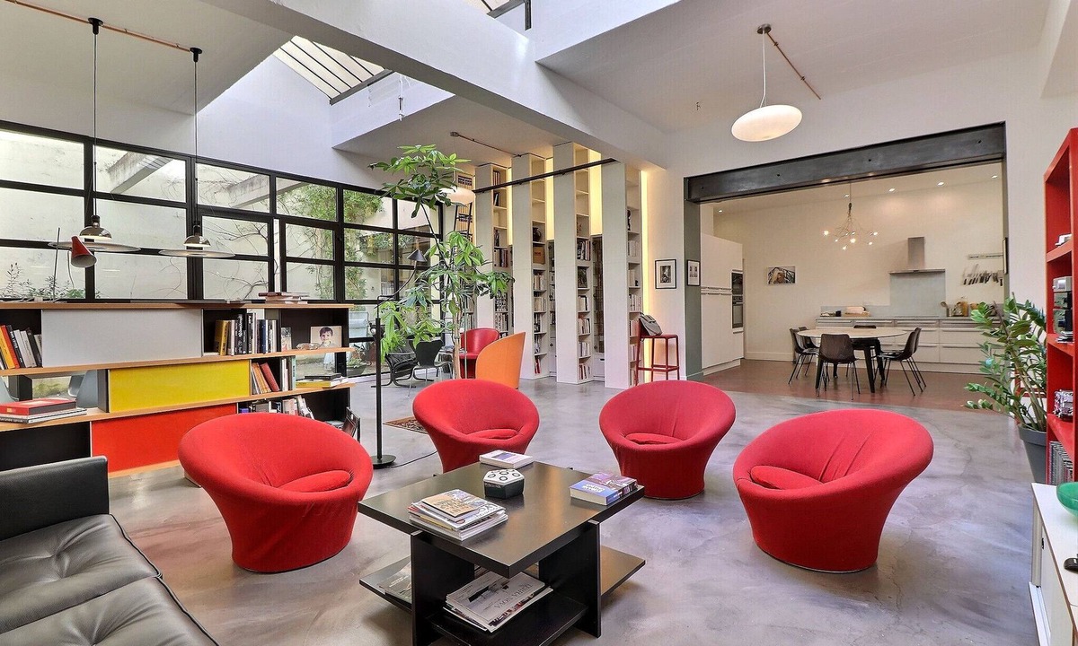 Lyon City Centre Apartment | The Loft – A bright studio with a distinctive design