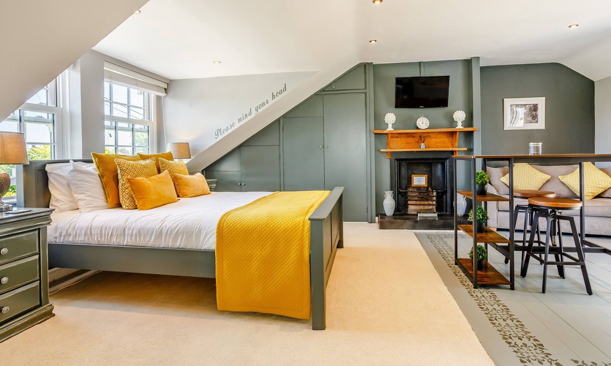 Tidenham Apartment | The Loft at BroadRock