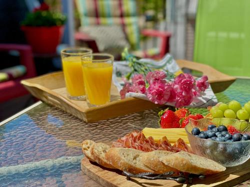 Queens Square Apartment | The Loft at Charlotte's Rose