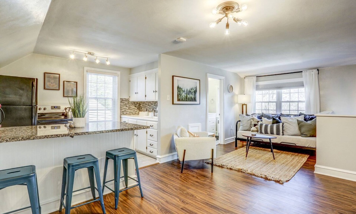 Lancaster House | The Loft at Riverside