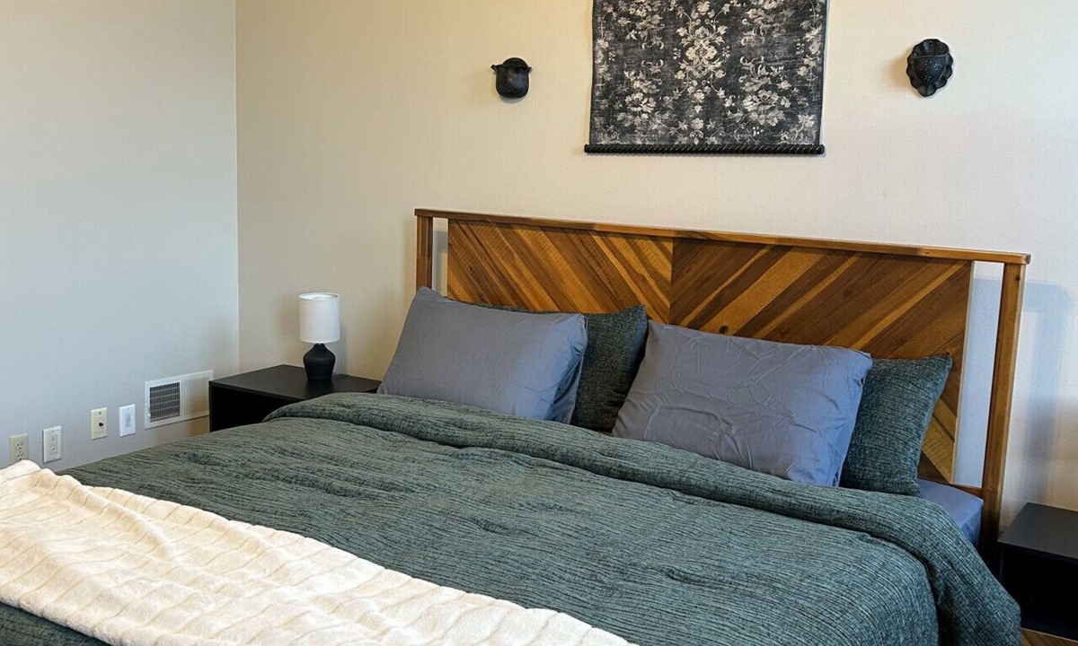 Downtown Eau Claire Apartment | The Loft Downtown Eau Claire