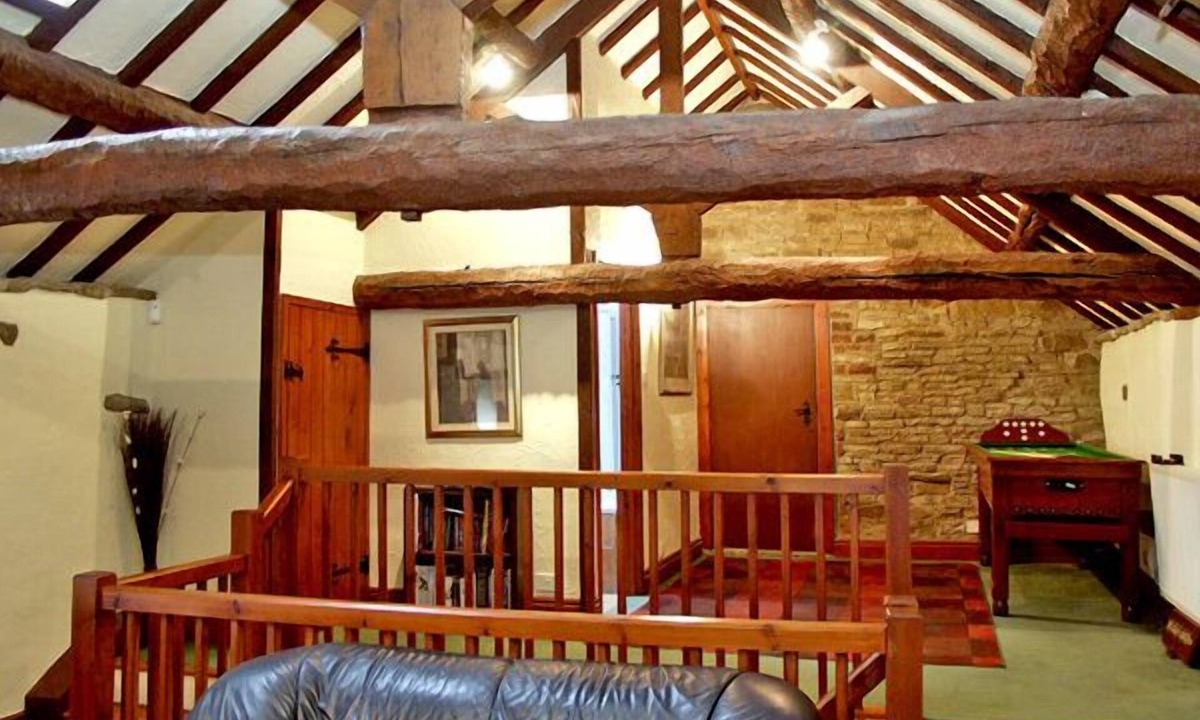 Beeley Cottage | The Loft