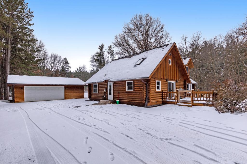 Necedah House | The Logs