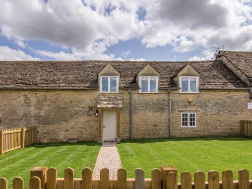 Ampney Crucis House | The Long Barn