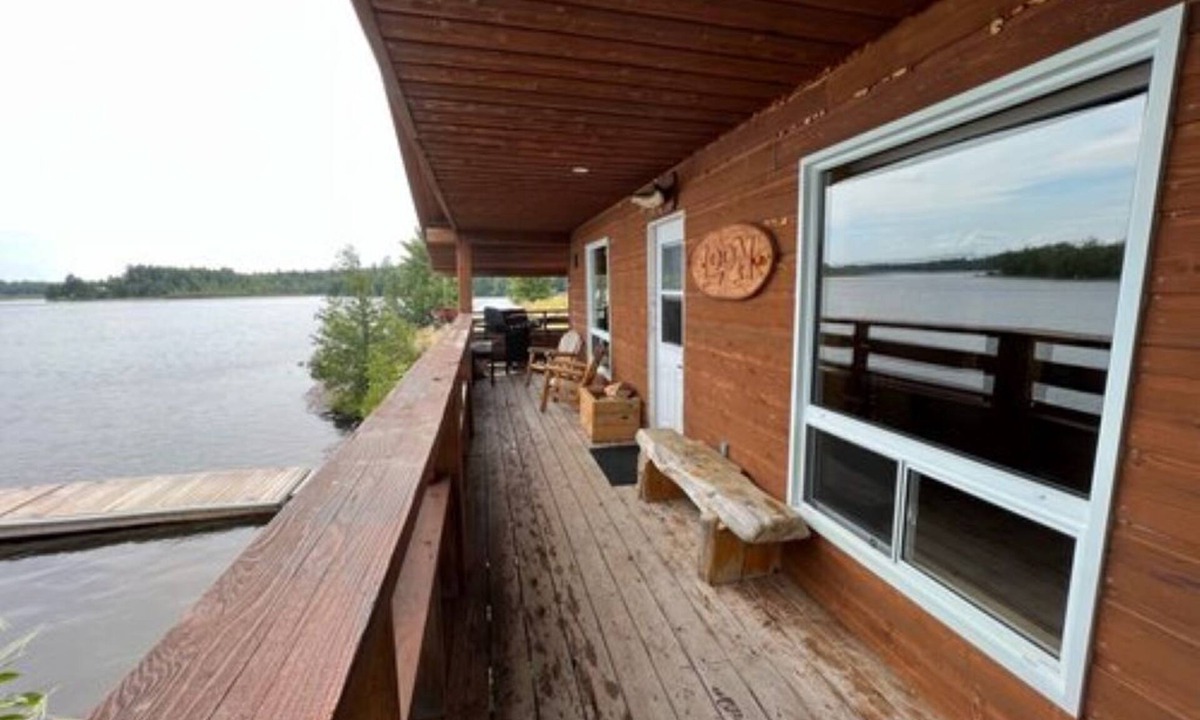 Haileybury Cabin | The Loon Cabin-Off Grid Escape