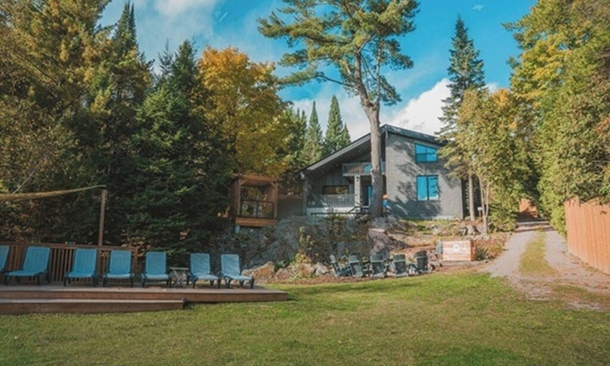 Trent Lakes Cottage | The Lost Lakehouse - Come & Get Lost