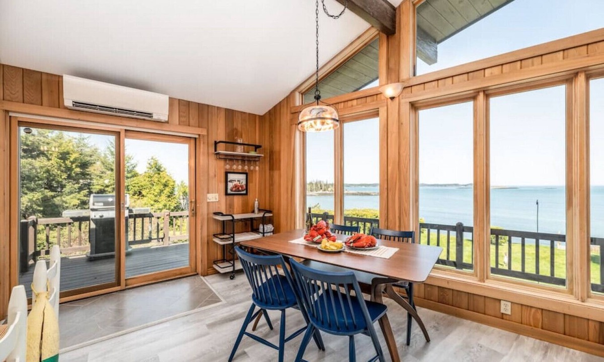 Jonesport Ski Chalet | The Lost Lobster Chalet - 3D Tours