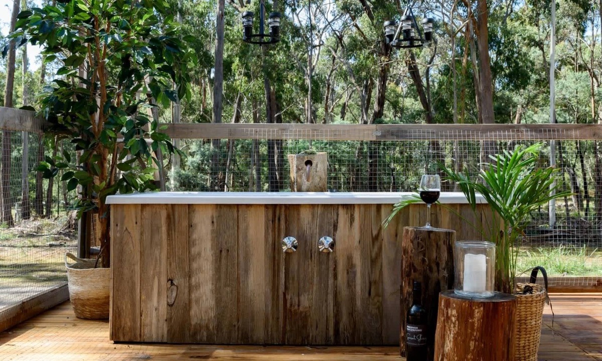 Wheatsheaf House | The Love Shack