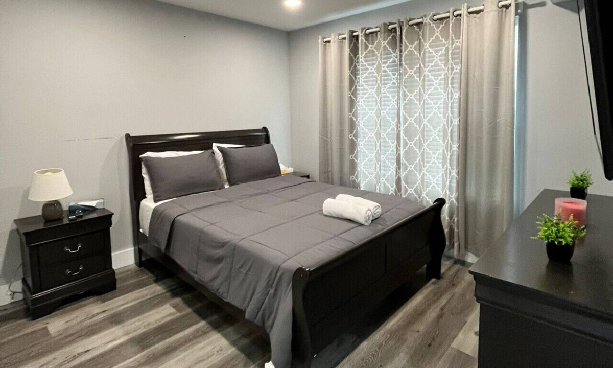 Paterson Apartment | The Lovely Suite: 1BR close to NYC
