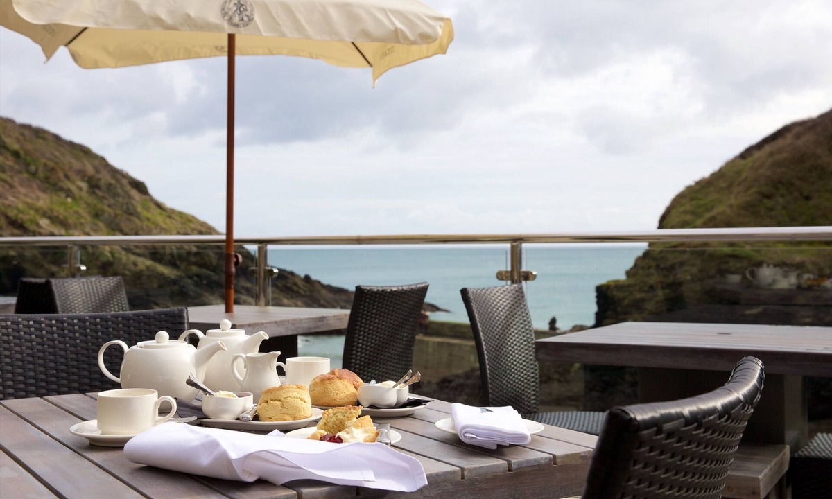 Portloe Hotel | The Lugger Hotel