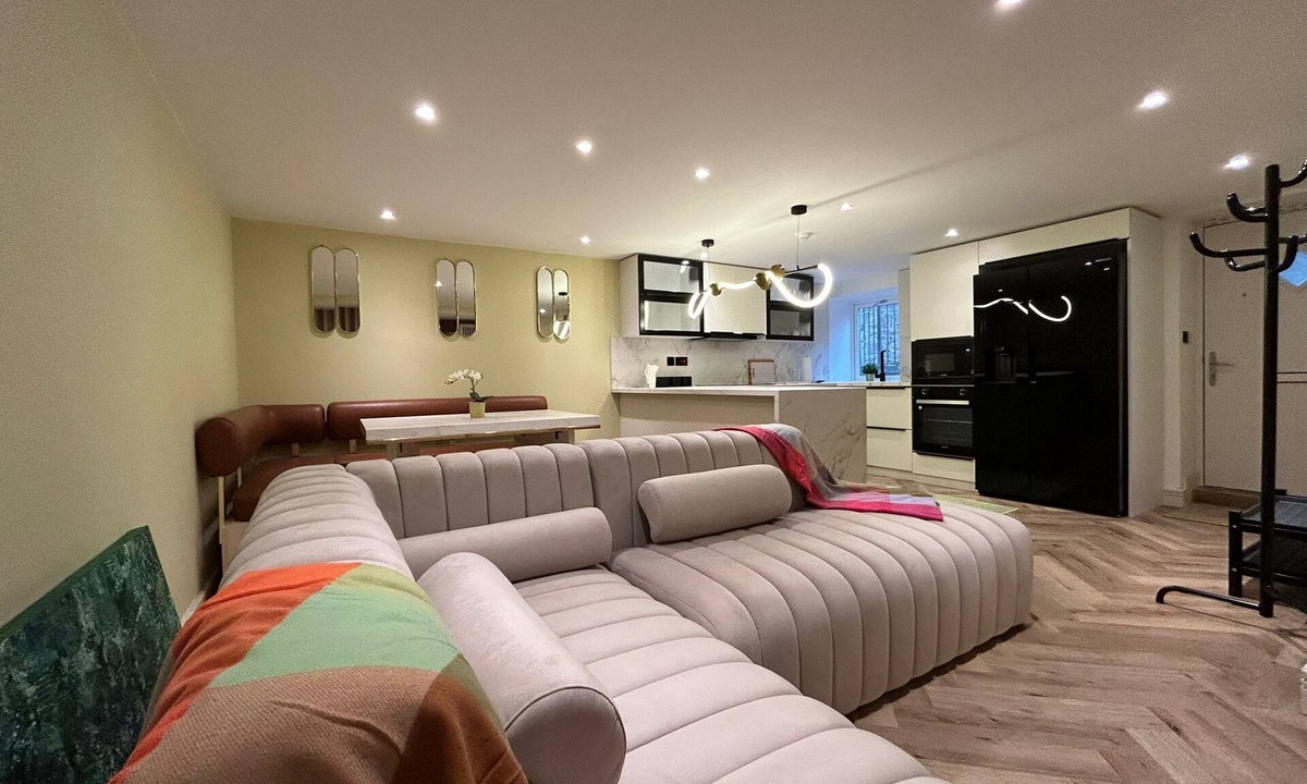 Liverpool Apartment | The Luxurious Hideaway