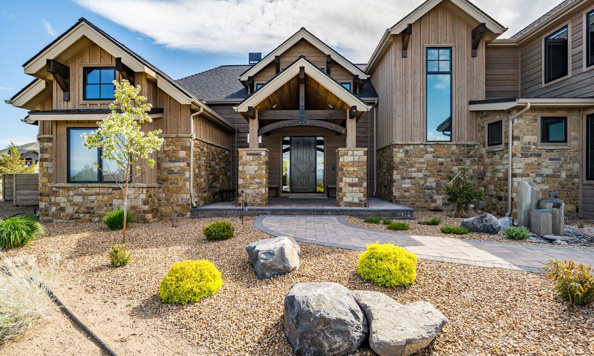 Powell Butte House | The Luxurious Ranch Life