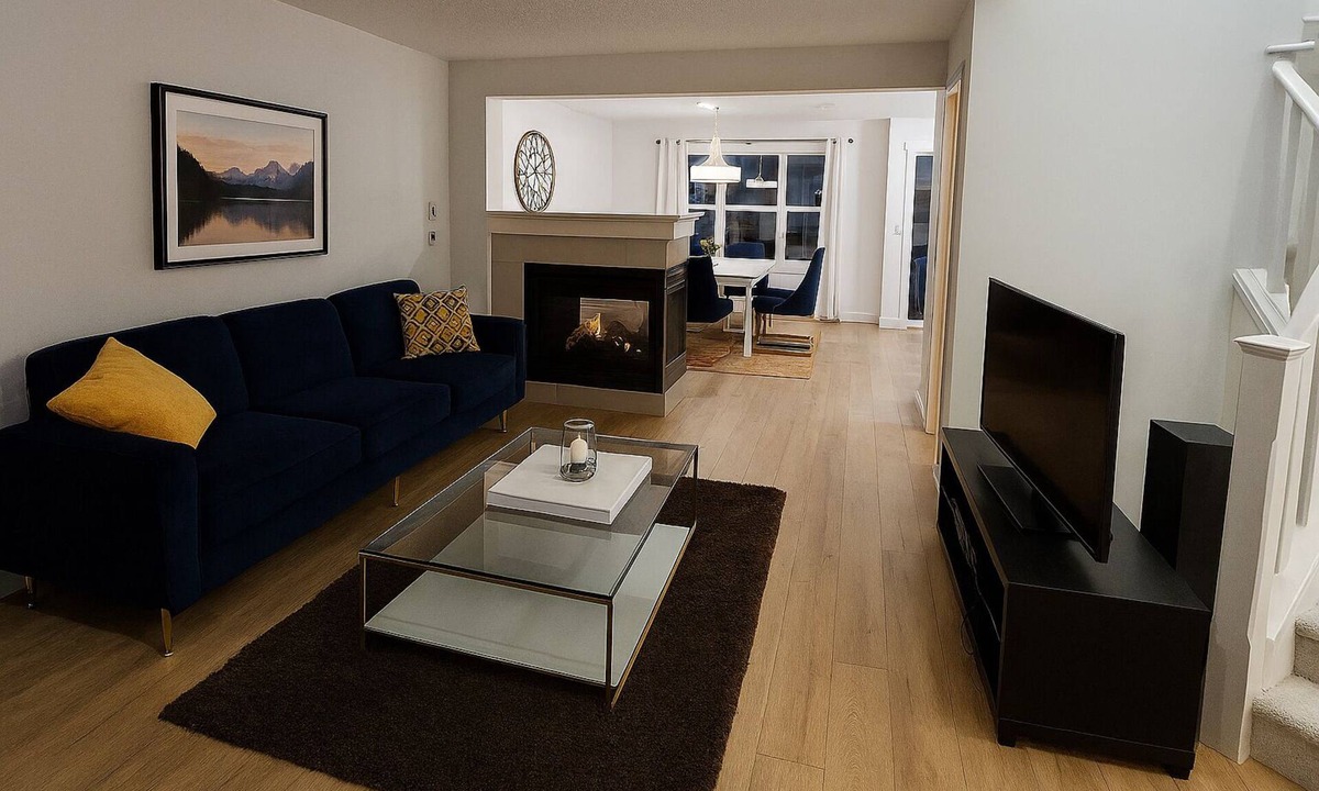 New Brighton House | The Luxury Blue House | Hot Tub + Backyard Oasis