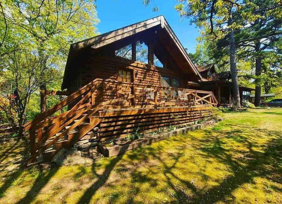 Eureka Springs Ski Chalet | The Luxury Suite at Bear Mountain
