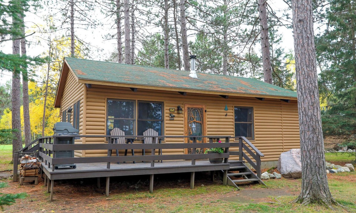 Babbitt Cabin | The Lynx Cabin at Timber Bay