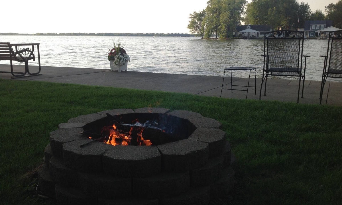 Lakeview Cottage | The Madison Cottage-Lakefront Getaways