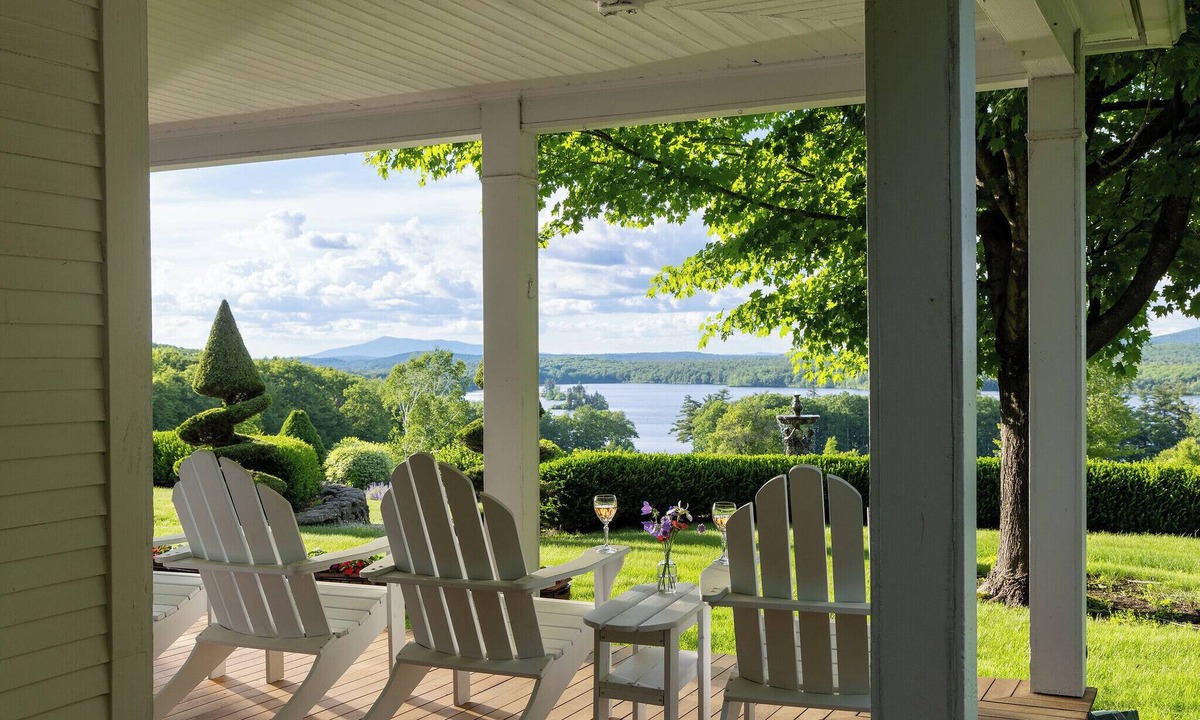 Ashburnham Bed & Breakfast | The Maguire House Bed & Breakfast