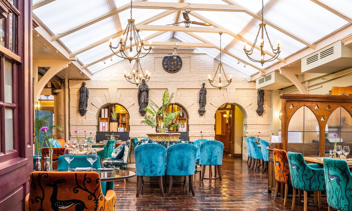 Norwich Hotel | The Maids Head Hotel