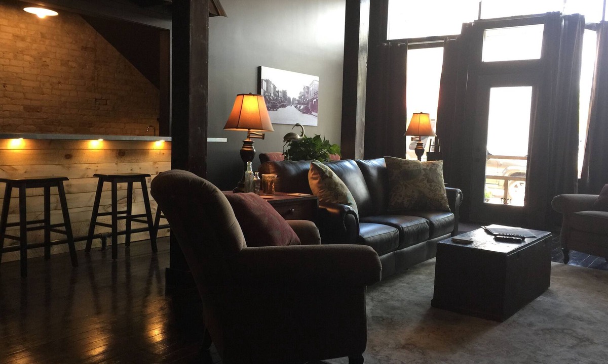 Lake Odessa Apartment | The Main Floor